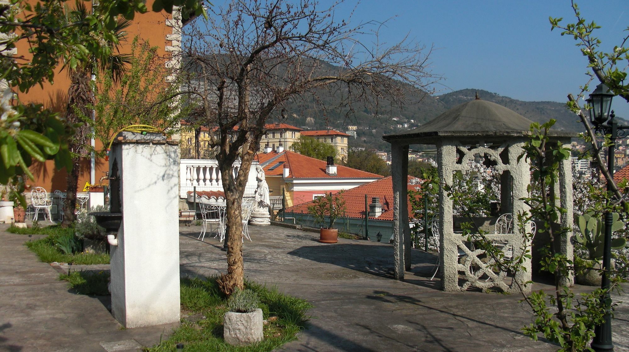 Agriturismo Allo Scoglio - Azienda Agricola 的里雅斯特 外观 照片